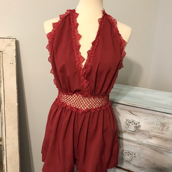 Burgundy/maroon lace trim romper - Picture 6 of 6